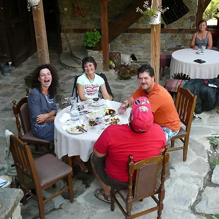 Vesko & Suzi Country house *